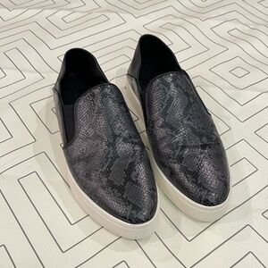 VINCE Garvey Snakeprint Sneakers / Slip-On. 
Sz 9